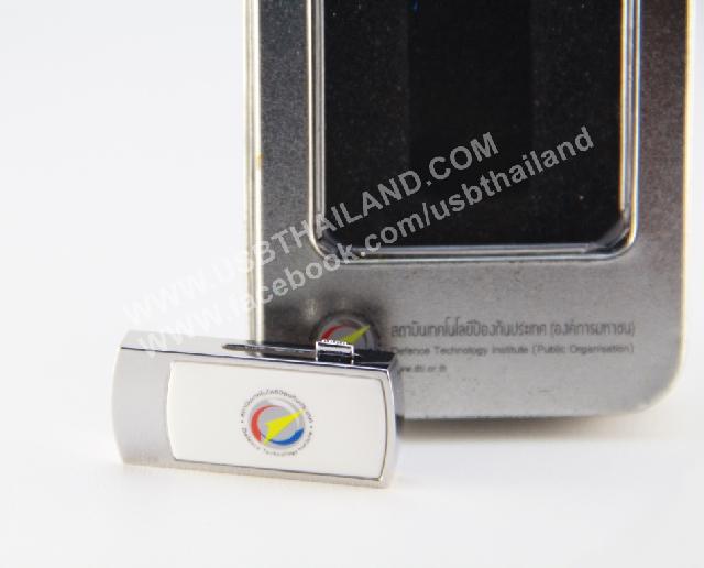 รับทำ flash drive premium gift ผลิตแฟลชไดร์ฟสกรีนโลโก้ พร้อมกล่องอะลูมิเนียม รับทำ flash drive premium gift ผลิตแฟลชไดร์ฟสกรีนโลโก้ พร้อมกล่องอะลูมิเนียม