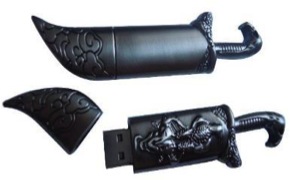 รับผลิต Flash Drive โลหะ รูปมีด แฟลชไดร์ฟรูปดาบ พร้อมปลอก สลักลวดลาย รับผลิต Flash Drive โลหะ รูปมีด แฟลชไดร์ฟรูปดาบ พร้อมปลอก สลักลวดลาย