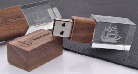 ŪǤʵ  § ѺԵ Flash Drive ѡ Ҥ