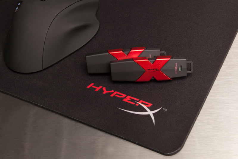 ѺԵ Ū« HyperX Savage USB Flash Drive Ƿش ʺդԧѹ