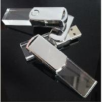 ŪẺʵ ѺԵ Flash Drive ʡչ ҤҶ١